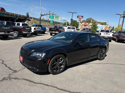 2022 Chrysler 300 S
