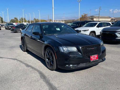 2022 Chrysler 300 S