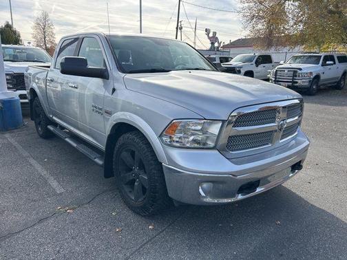 2018 RAM 1500 SLT
