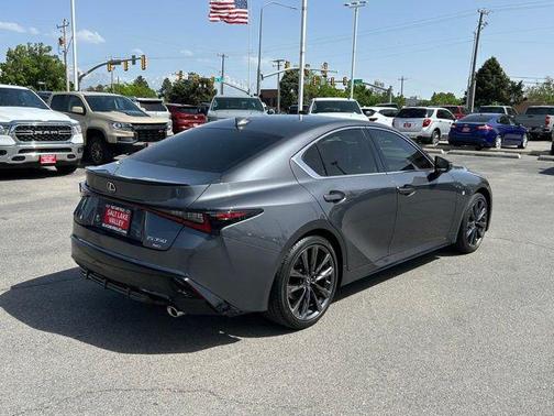 2022 Lexus IS 350 Base