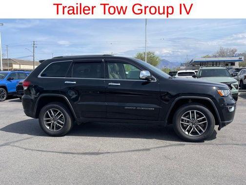 Diamond Black Crystal Pearlcoat 2021 Jeep Grand Cherokee Limited