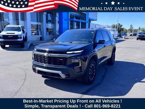 Mosaic Black Metallic 2026 Chevrolet Traverse AWD Z71