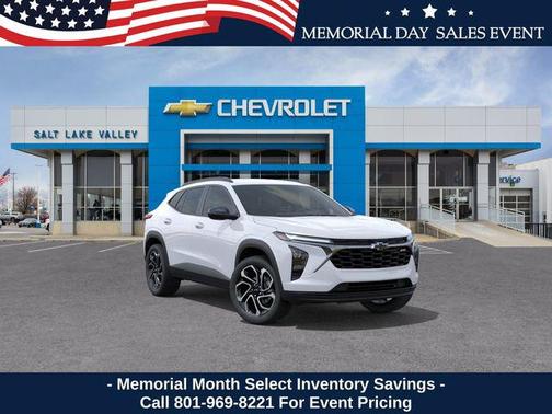 Summit White 2026 Chevrolet Trax FWD 2RS