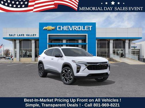 Summit White 2026 Chevrolet Trax FWD 2RS