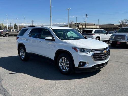 2020 Chevrolet Traverse LT Cloth