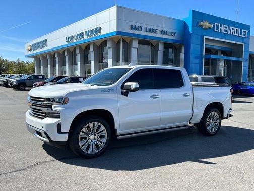 Iridescent Pearl Tricoat 2021 Chevrolet Silverado 1500 High Country