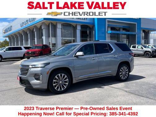 Sterling Gray Metallic 2023 Chevrolet Traverse Premier