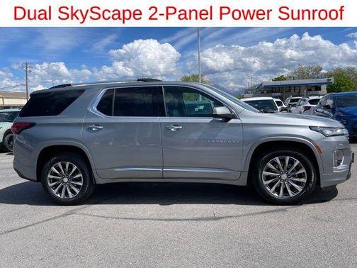 Sterling Gray Metallic 2023 Chevrolet Traverse Premier