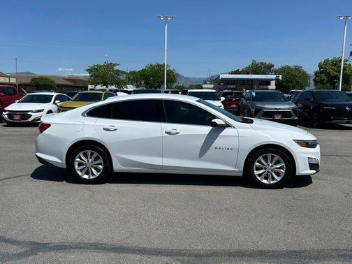 2022 Chevrolet Malibu FWD LT