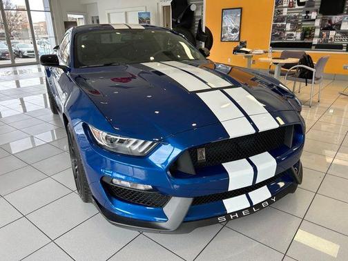 2017 Ford Shelby GT350 Base