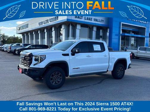 Summit White 2024 GMC Sierra 1500 AT4X