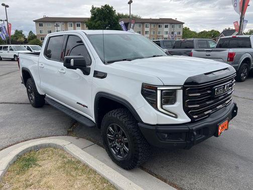 Summit White 2024 GMC Sierra 1500 AT4X