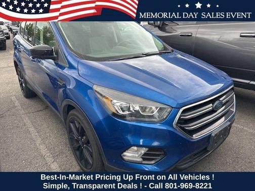 Blue Metallic 2018 Ford Escape SE