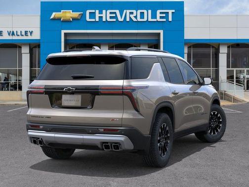Sandstone Gray 2026 Chevrolet Traverse AWD Z71