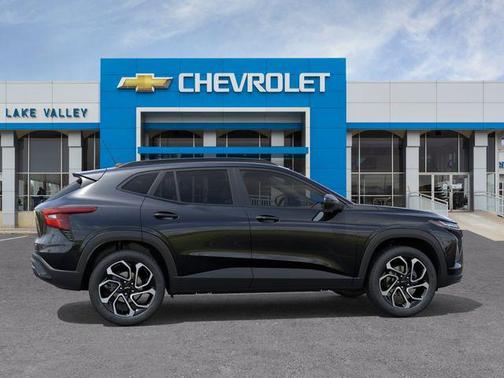 Mosaic Black Metallic 2026 Chevrolet Trax FWD 2RS