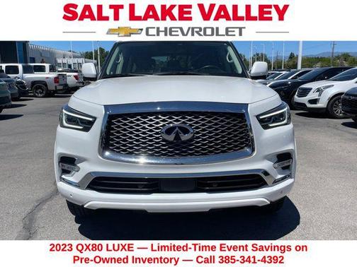 2023 INFINITI QX80 Luxe