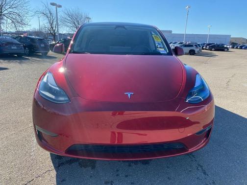 2024 Tesla Model Y Long Range Dual Motor All-Wheel Drive