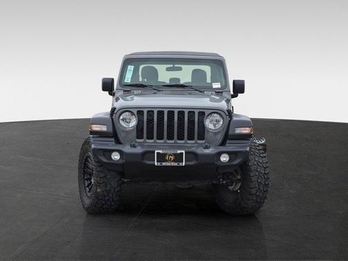 2021 Jeep Gladiator Sport