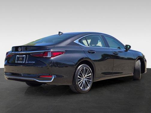 Caviar 2024 Lexus ES 250 Base