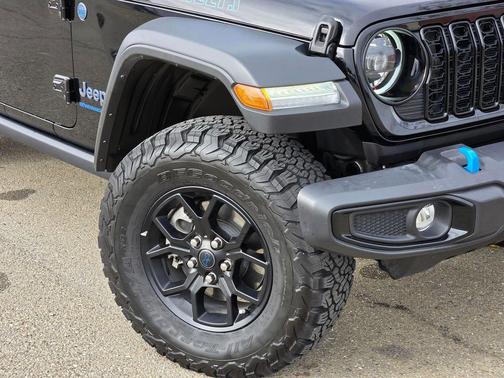 2024 Jeep Wrangler 4xe Willys