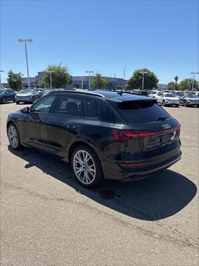 2021 Audi e-tron Prestige