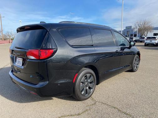 2020 Chrysler Pacifica Hybrid Limited
