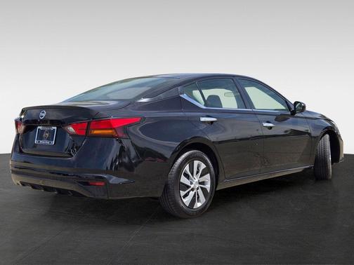 Super Black 2021 Nissan Altima S FWD