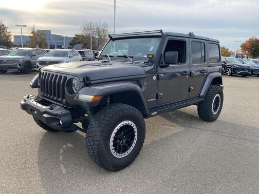 2018 Jeep Wrangler Unlimited Sahara