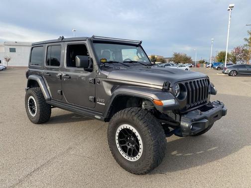 2018 Jeep Wrangler Unlimited Sahara