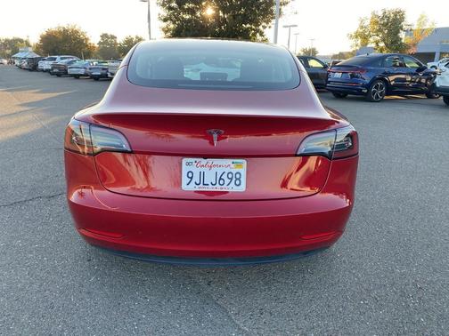 2023 Tesla Model 3 Standard Range