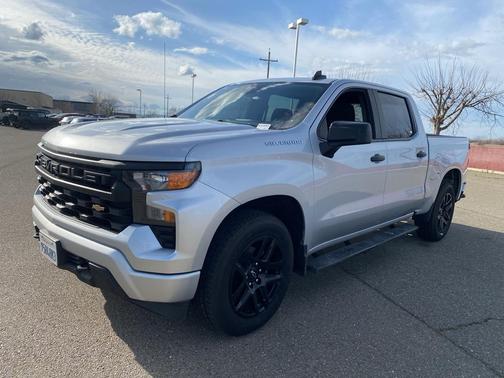 2022 Chevrolet Silverado 1500 Custom