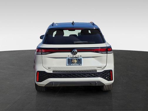 2026 Volkswagen Tiguan 2.0T SE R-Line Black 4MOTION