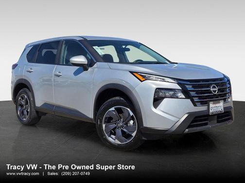 Brilliant Silver Metallic 2025 Nissan Rogue SV