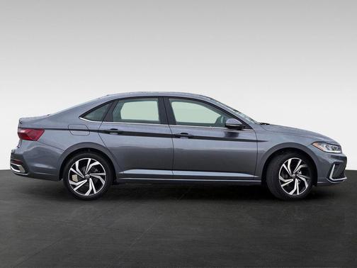 Platinum Gray Metallic 2026 Volkswagen Jetta 1.4T SEL