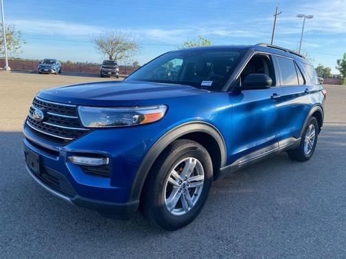 ATLAS BLUE METALLIC 2023 Ford Explorer XLT
