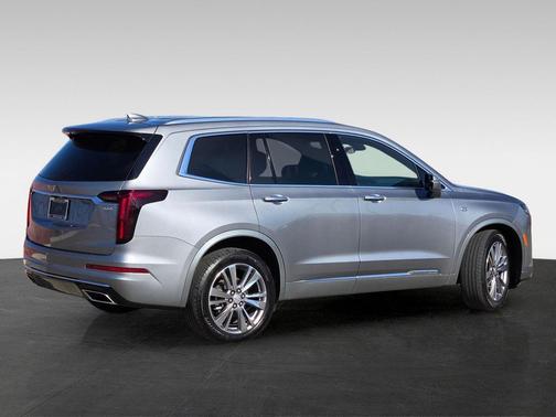2025 Cadillac XT6 Premium Luxury AWD