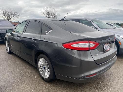 2016 Ford Fusion Hybrid SE