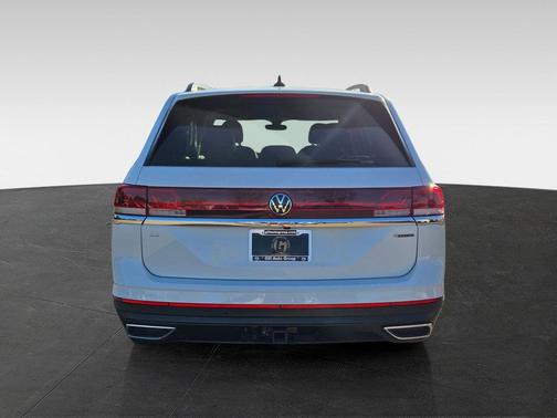 2024 Volkswagen Atlas 2.0T SE w/Technology 4MOTION
