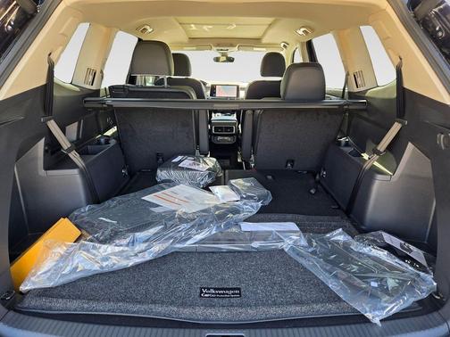 2025 Volkswagen Atlas 2.0T SEL Premium R-Line 4MOTION