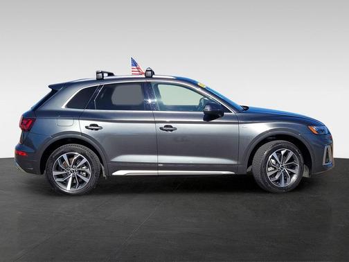 2022 Audi Q5 45 S line Premium Plus