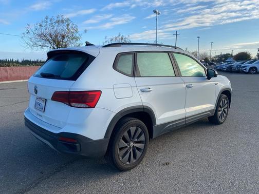 2022 Volkswagen Taos 1.5T S