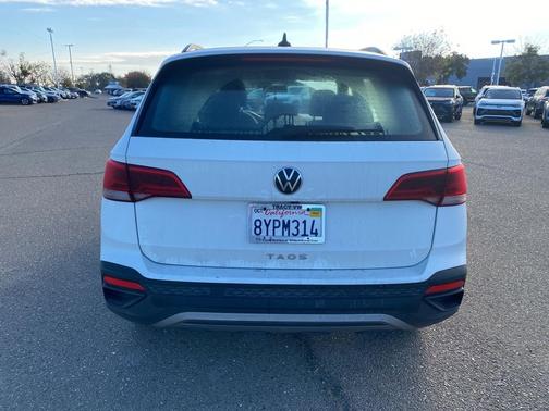 2022 Volkswagen Taos 1.5T S