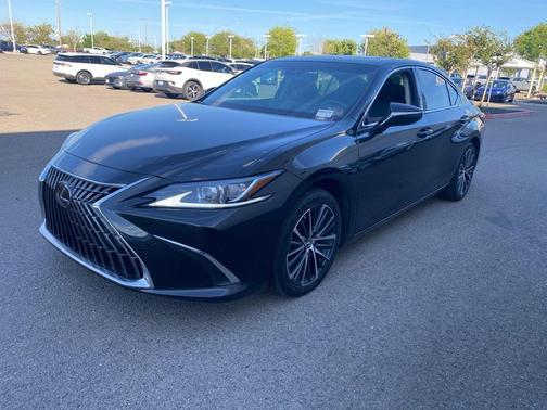 2024 Lexus ES 300h Base