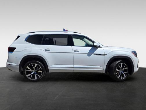2026 Volkswagen Atlas 2.0T SEL Premium R-Line 4MOTION