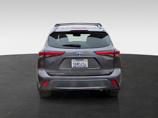 2022 Toyota Highlander Hybrid Limited