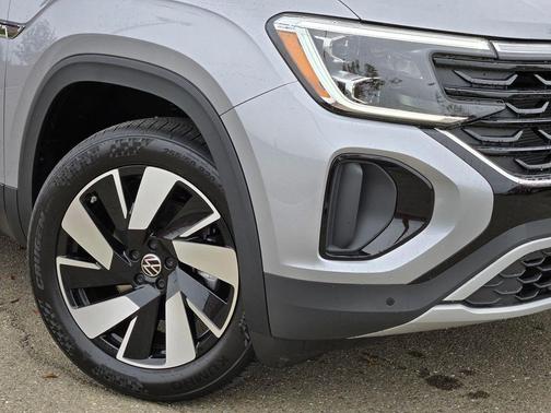 2026 Volkswagen Atlas Cross Sport 2.0T SEL