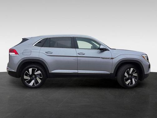 2026 Volkswagen Atlas Cross Sport 2.0T SEL