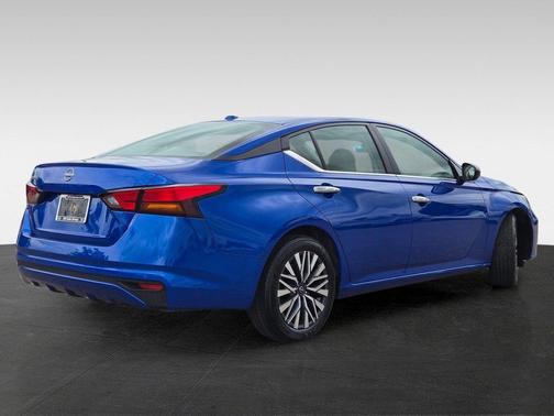 Bluestone Pearl 2025 Nissan Altima 2.5 SV