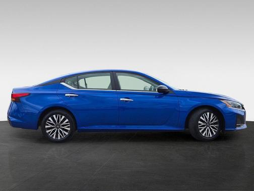 Bluestone Pearl 2025 Nissan Altima 2.5 SV