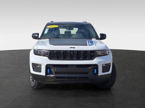 2023 Jeep Grand Cherokee 4xe Trailhawk Carb State Pkg